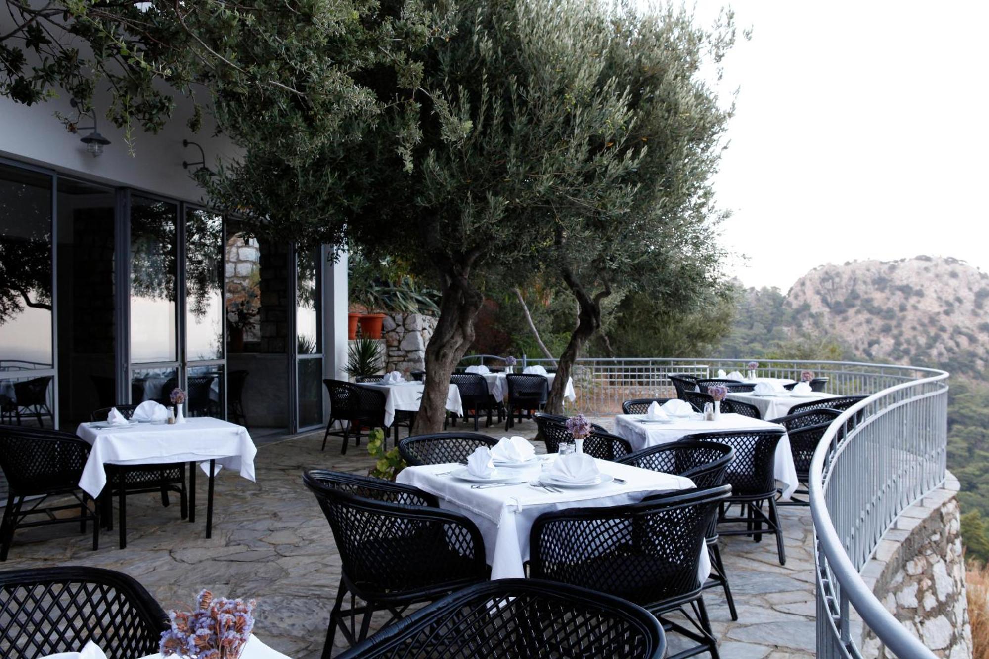 Loryma Resort Hotel Turunc Restaurant photo